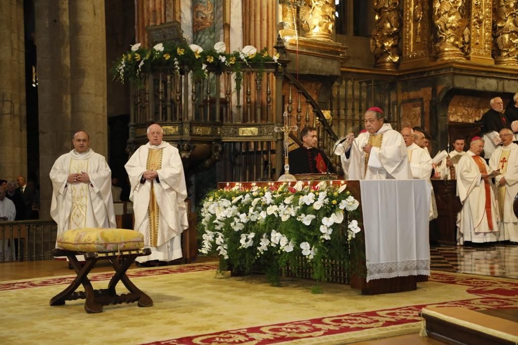 Ceremonia de toma de posesión del nuevo arzobispo de Santiago, Francisco José Prieto