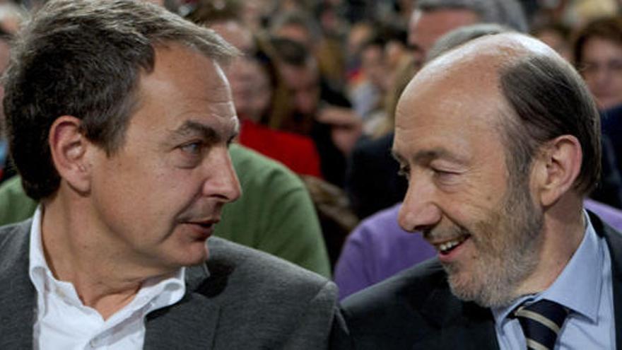 Zapatero y Rubalcaba, en un acto electoral.