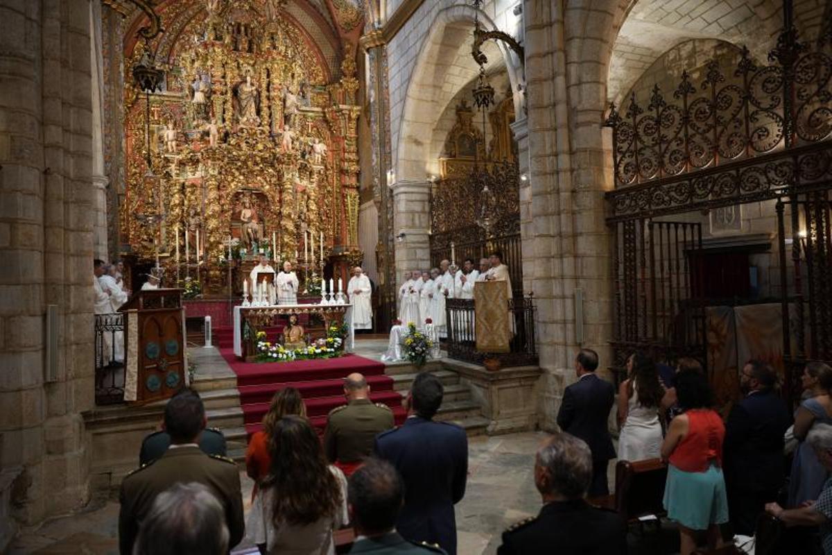Fotogalería | Badajoz conmemora a San Juan Bautista en una un solemne acto en la catedral