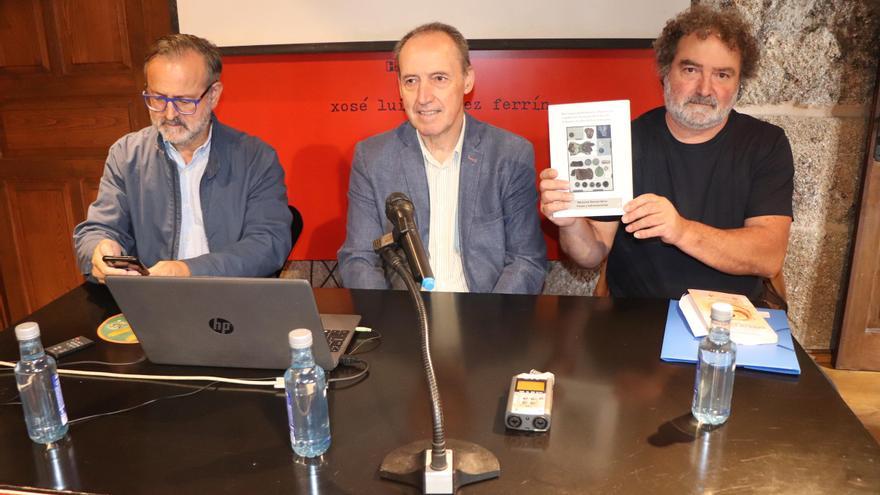 Un libro de “dignidad y justicia” sobre la exhumación de los siete asturianos fusilados en Celanova