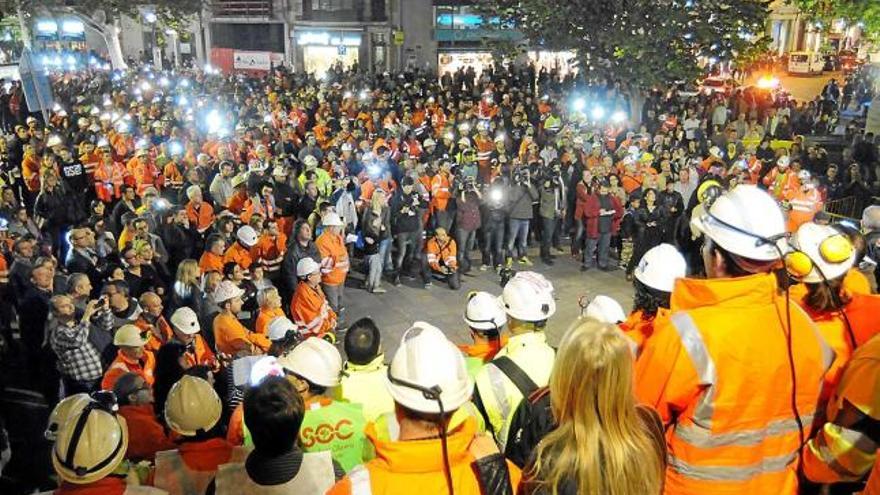 Manifestació minera pel centre de Manresa, el 2 de novembre del 2013, quan es va conèixer la primera sentència