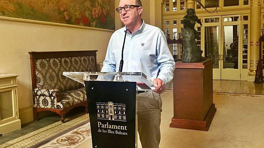 Andreu Alcover, diputado del PSIB, ayer en el Parlament.