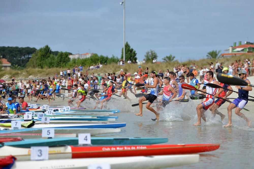 Las piraguas ''toman'' la Ría de Pontevedra