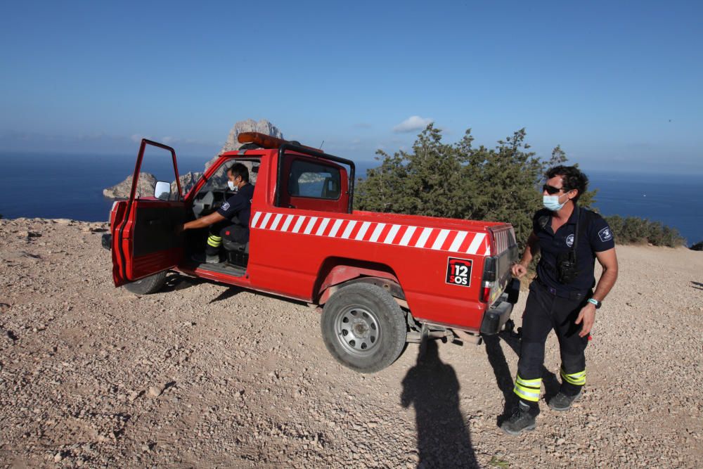 Fallece un hombre tras caer desde unos 140 metros en un acantilado de Ibiza