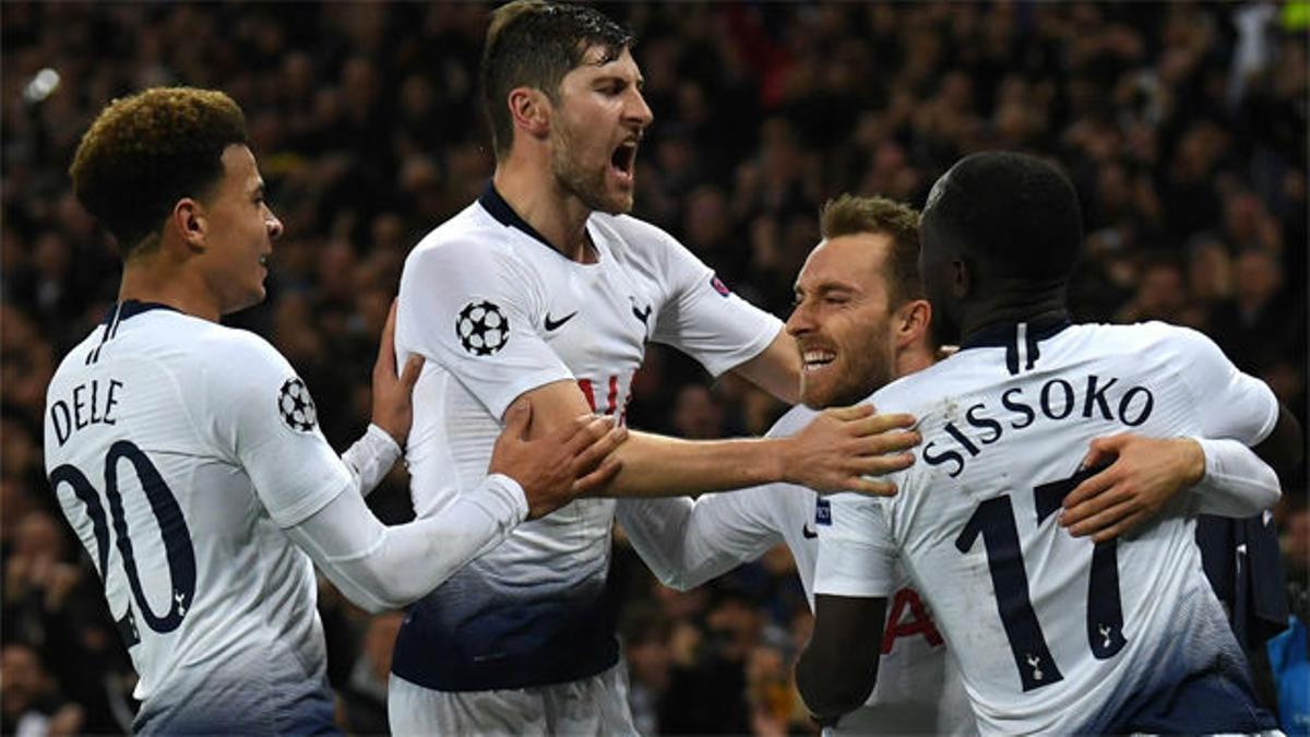 Eriksen coloca al Tottenham en segunda posición