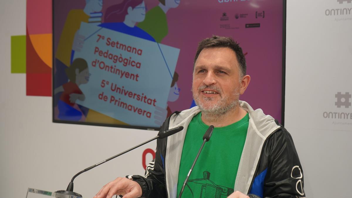 El concejal de Educació de Ontinyent, Óscar Borrell.