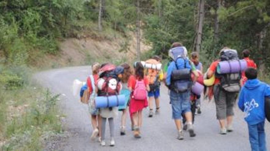 Los scouts de Griébal ya están instalados junto a las piscinas