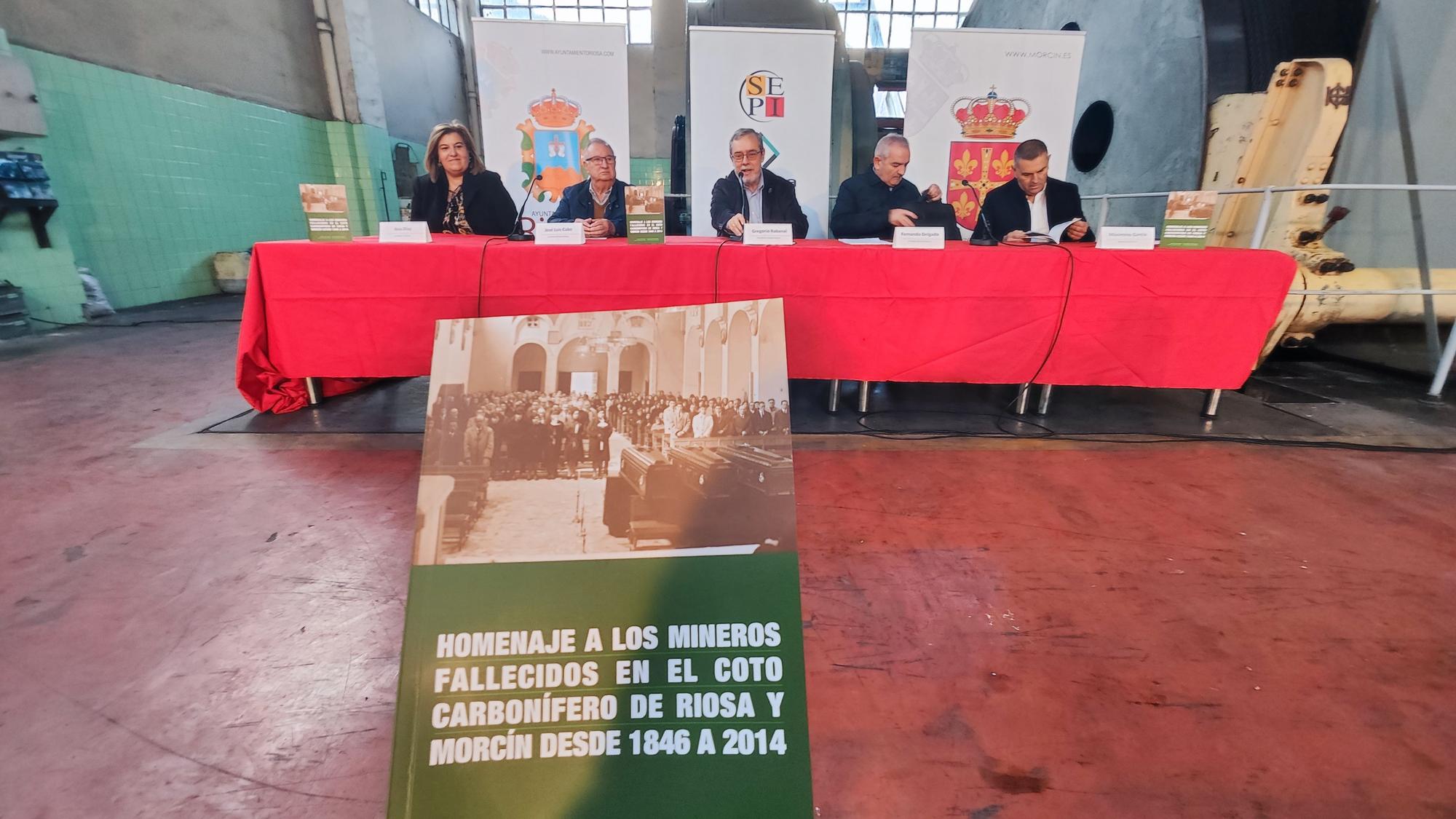 La presentación del libro homenaje a los mineros, en imágenes