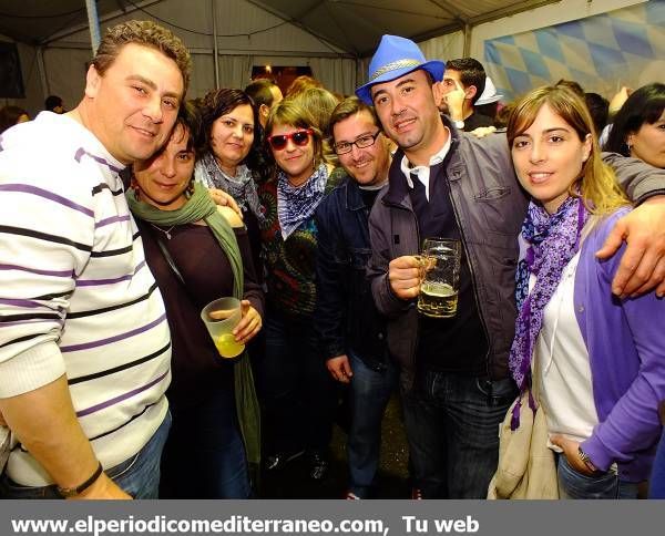 GALERÍA DE FOTOS - Fiesta en la Carpa Baviera