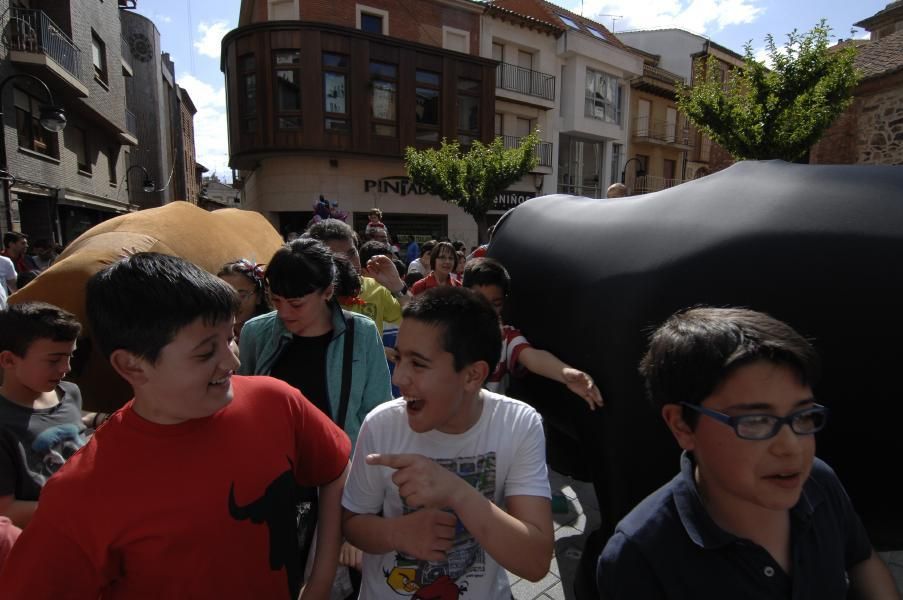 Los toros hinchables llenaron las calles