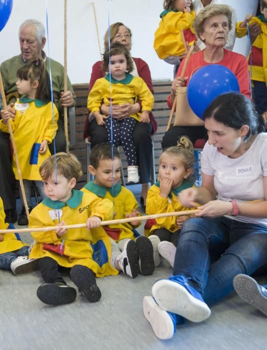 ''Camino por la memoria'' une a niños y mayores