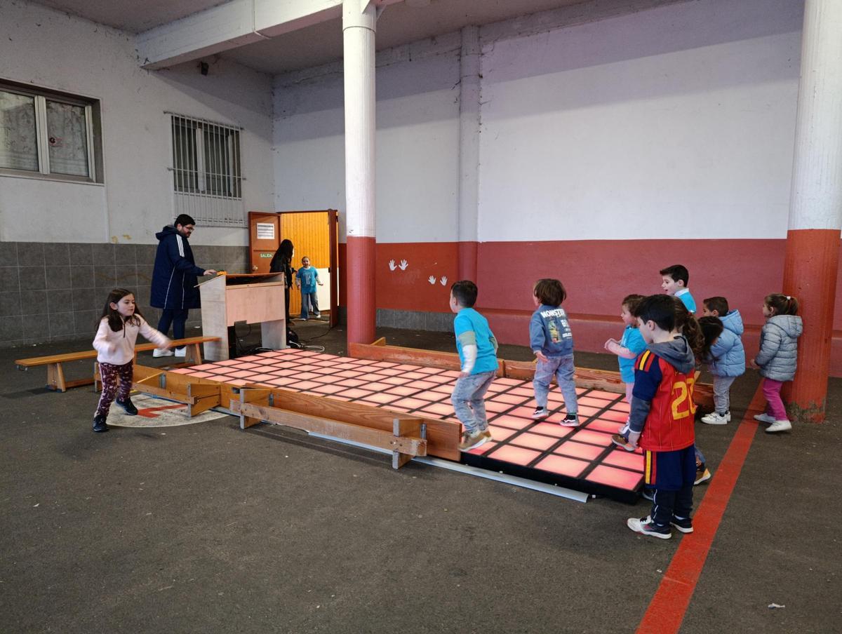 Luz y color ponen la diversión en Llanera