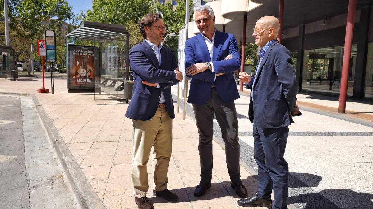 La línea 60 de bus urbano amplía su recorrido y mejorará desde el Actur las conexiones de Santa Isabel con el resto de la ciudad.