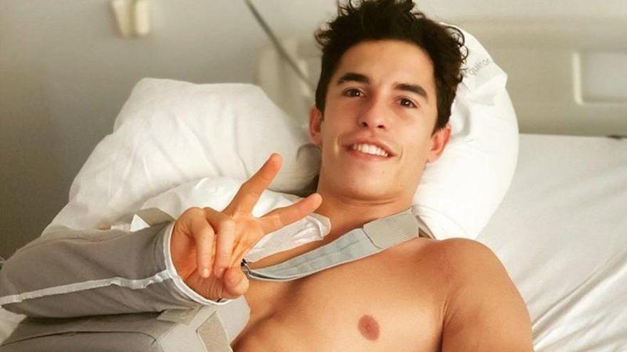 Marc Márquez abandona el hospital un día antes de lo previsto