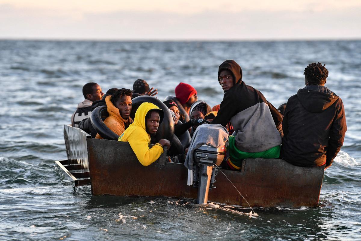 Rescate de migrantes subsaharianos frente a las costas de Sfax (Túnez)