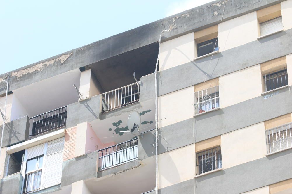 Edificio desalojado en la calle Cabriel, 27.