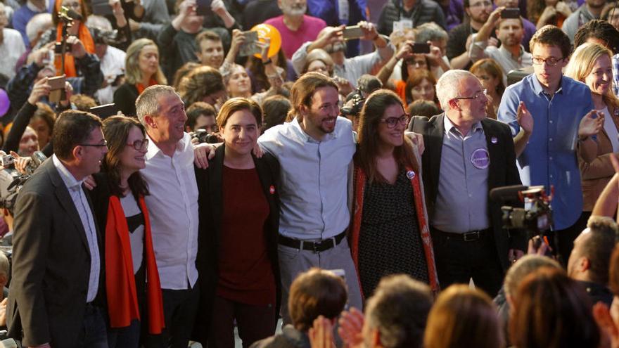 Mitin de campaña de cierre de campaña Compromís y Podem en diciembre.