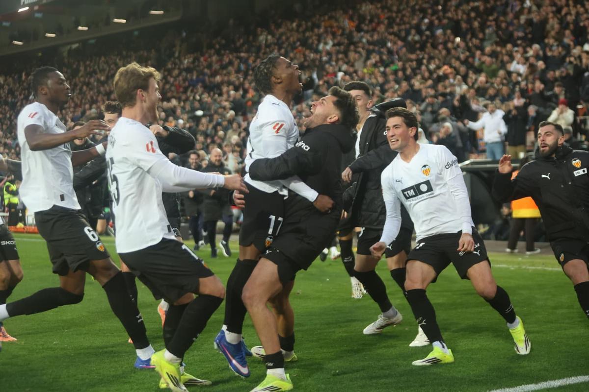 Valencia CF-Espanyol, en imágenes