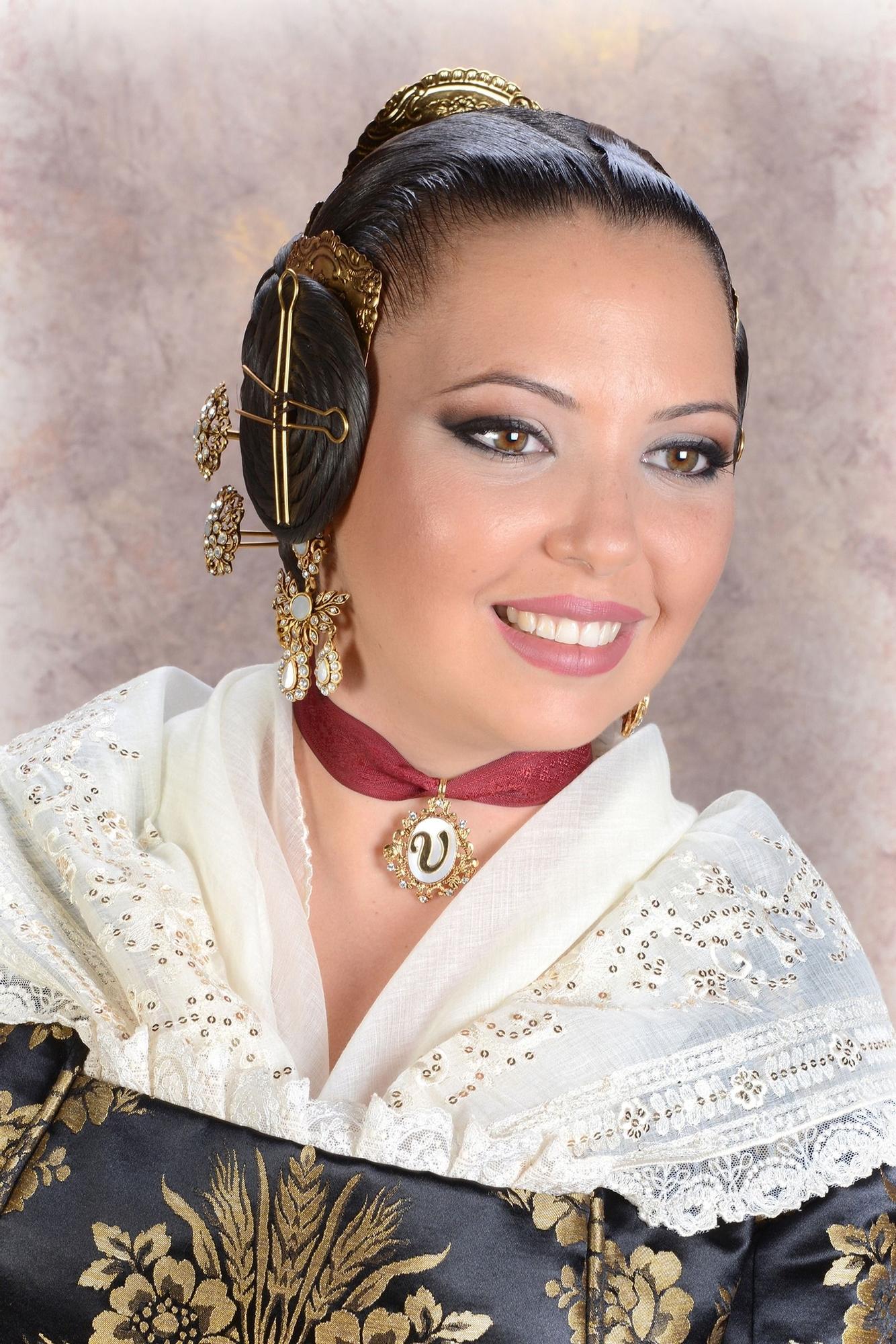 Mª Victoria López García (Periodista Gil Sumbiela-Azucena)