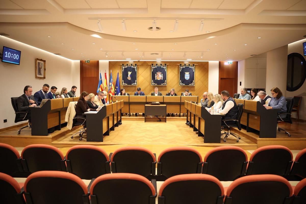 Foto general del pleno de este jueves por la tarde en Burriana.