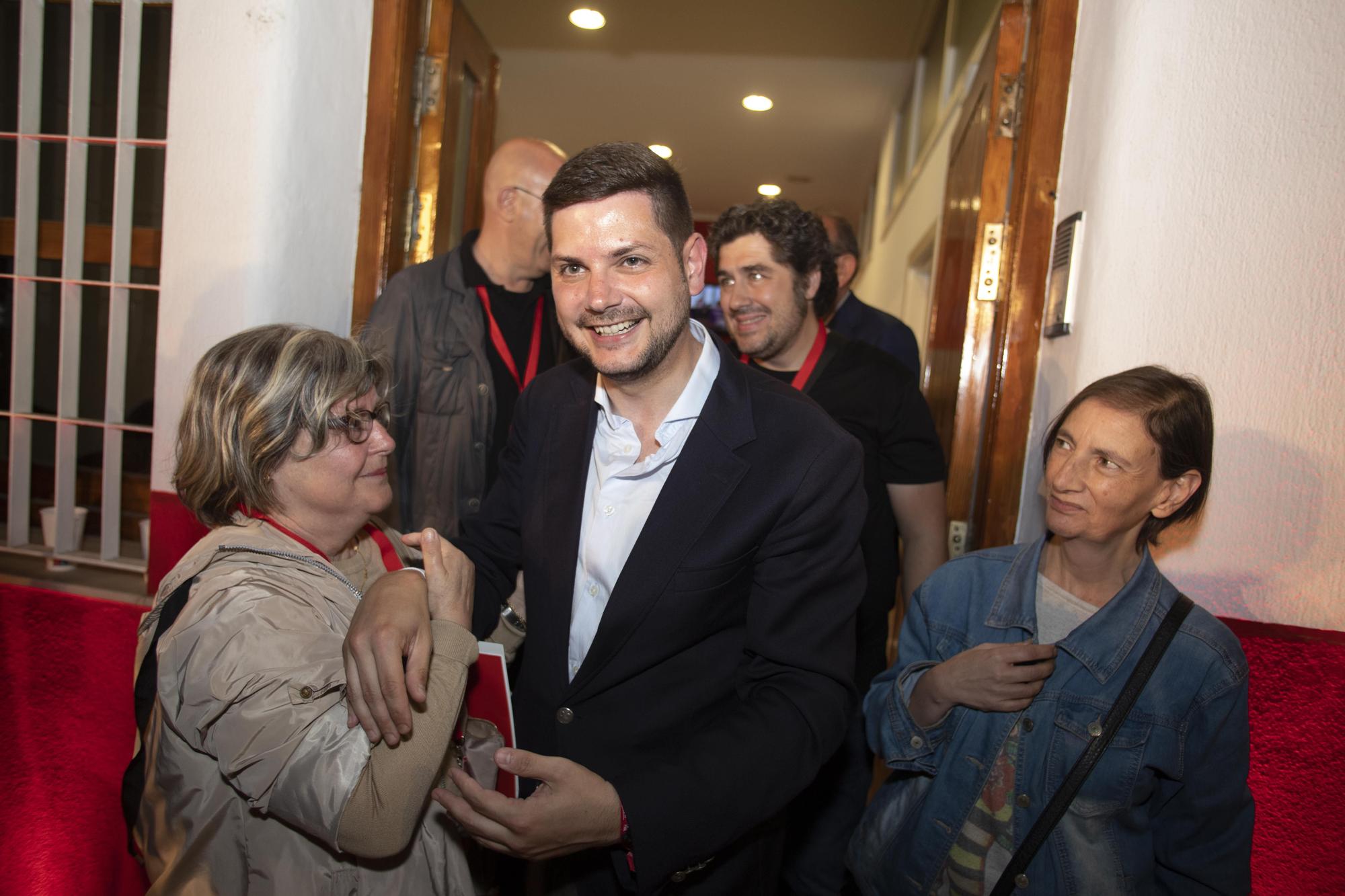 La celebración de la victoria del PSPV-PSOE de Gandia en la Casa del Poble