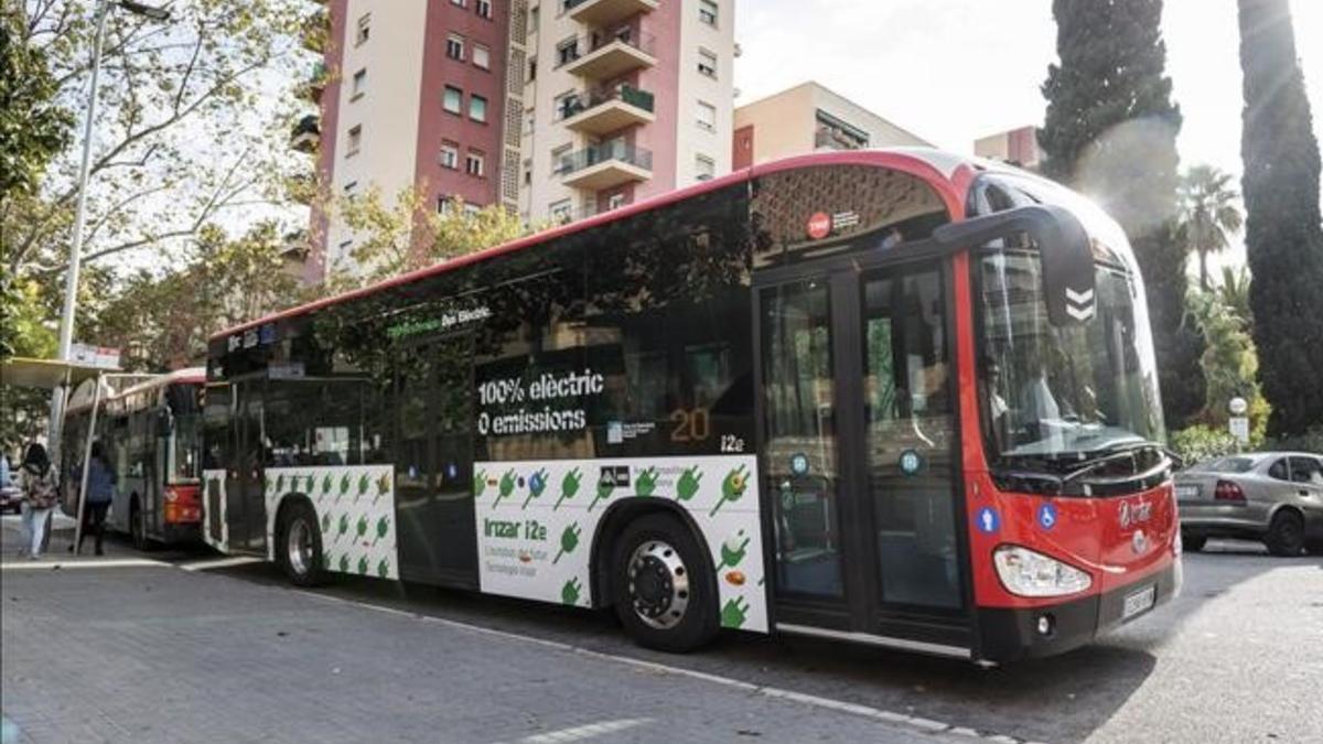 zentauroepp36235499 amb area metropolitana de barcelona autobus 100  electrico t161111192540