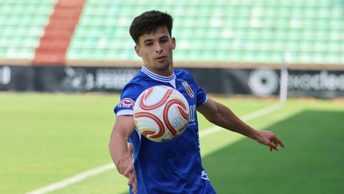 Santi Amaro Jr, el pasado fin de semana en el Mérida-Betis B.