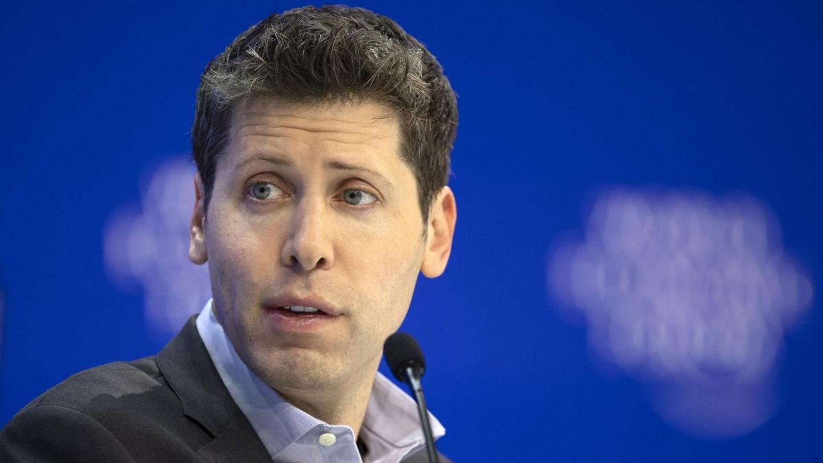 INTELIGENCIA ARTIFICIAL | Altman afirma que «sería poco aconsejable» sacar OpenAI a bolsa ante los riesgos de la IA