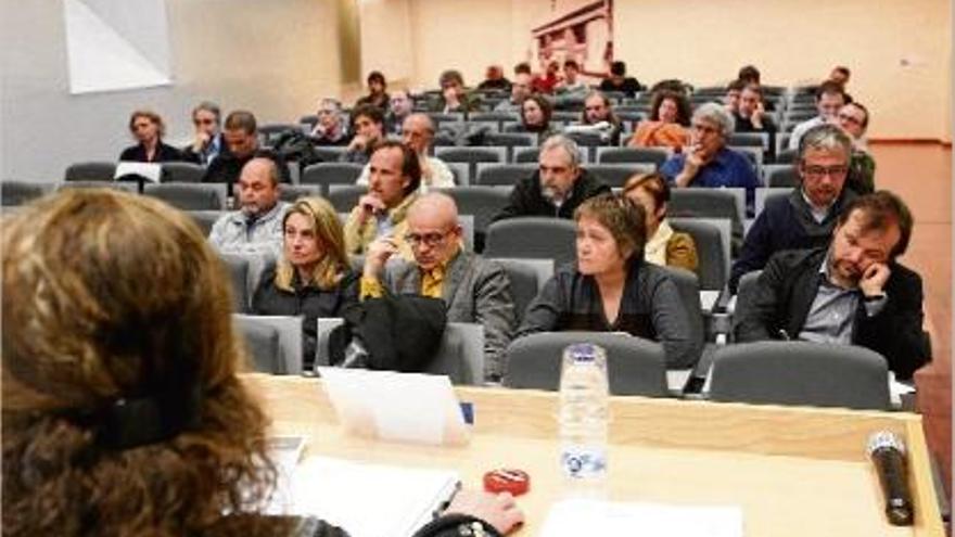 El debat celebrat ahir a la Facultat d&#039;Educació no va comptar amb gaire afluència de públic.