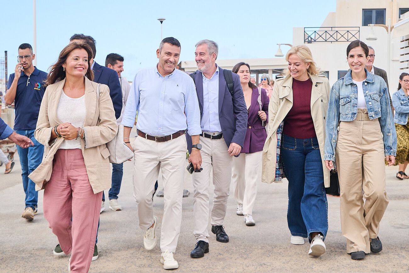 Visita de Fernando Clavijo a La Graciosa