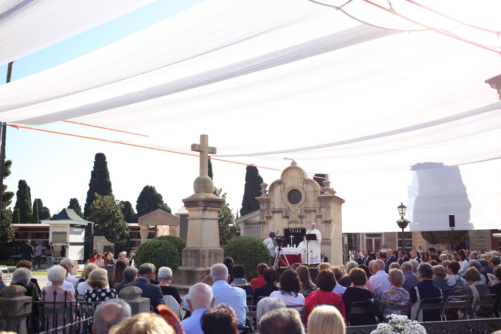 Castellón recuerda a sus fallecidos el día de Todos los Santos