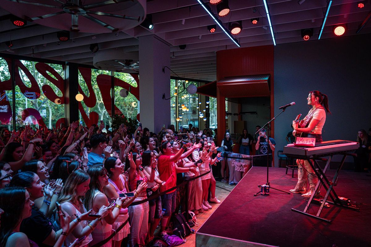 Chiara Oliver actúa en los Secret Show de Les Nits de Barcelona, en la Casa Seat