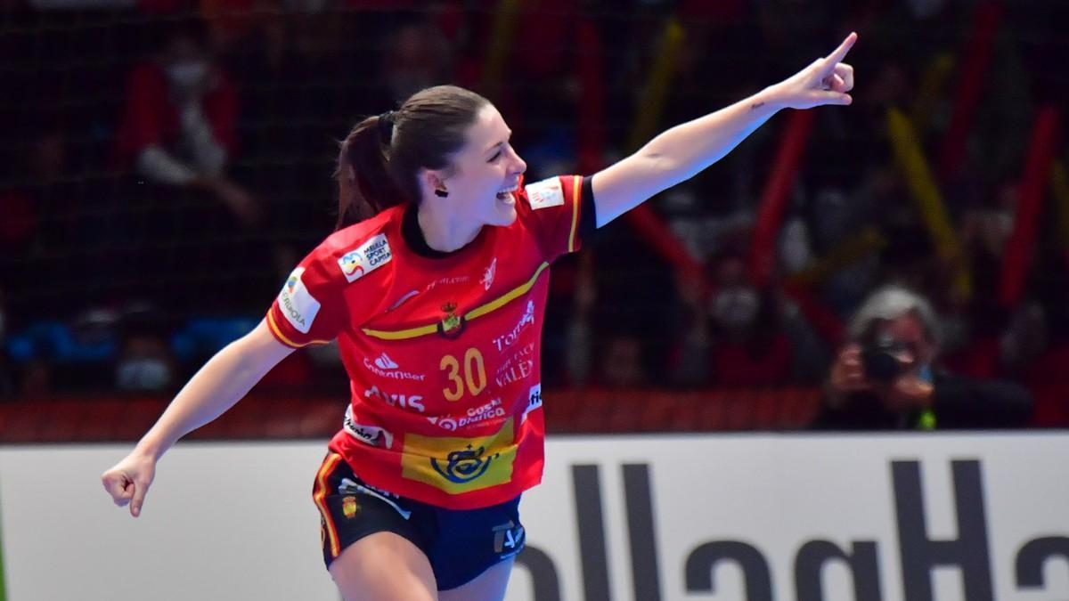 Soledad Jiménez celebra un gol ante Argentina