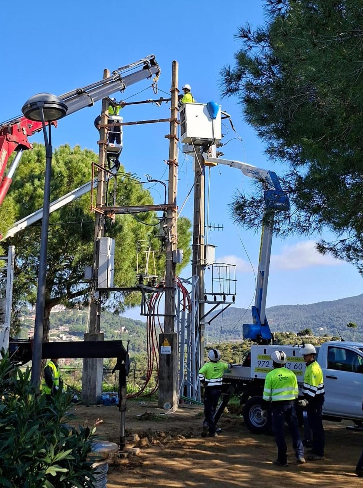 Els operaris treballant a la zona