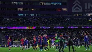 Lo que no se vio del Valladolid - Barça: una expulsión fantasma, los billetes de Frenkie y el rencuentro de Lamine