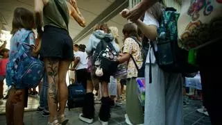 Expulsión temporal, días sin patio o cambios de grupo o centro: las sanciones que prevé Educación cuando las ‘curis’ desembocan en acoso a docentes
