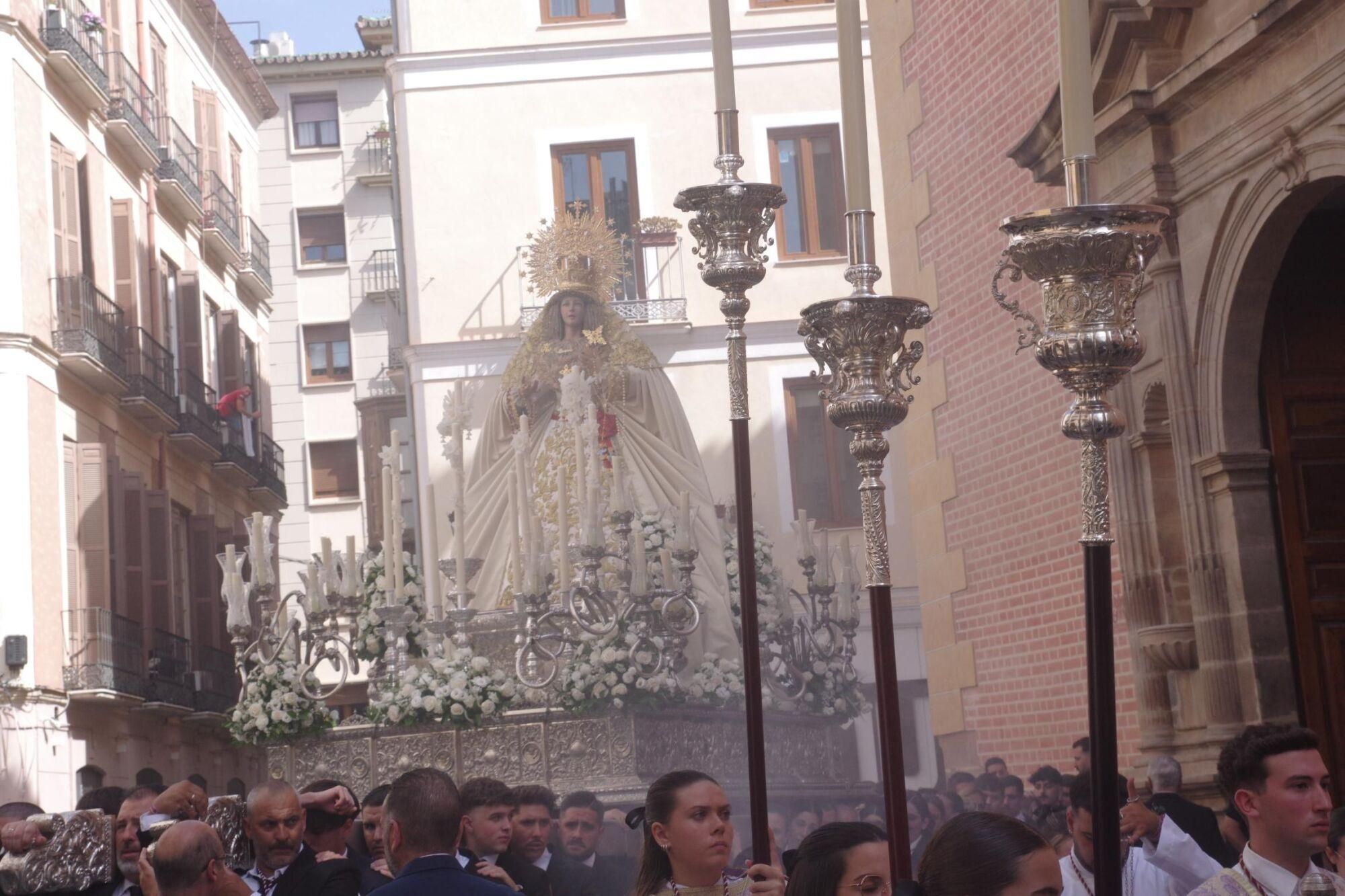 La Virgen del Sagrario, de la hermandad de Verdad y Sagrario (Carranque) sale de San Julián para el traslado al altar de la Agrupación de Cofradías, que presidirá con motivo de la festividad del Corpus en Málaga