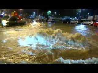 La borrasca Ciarán se ceba con Galicia: lo peor del temporal está por llegar en Santiago