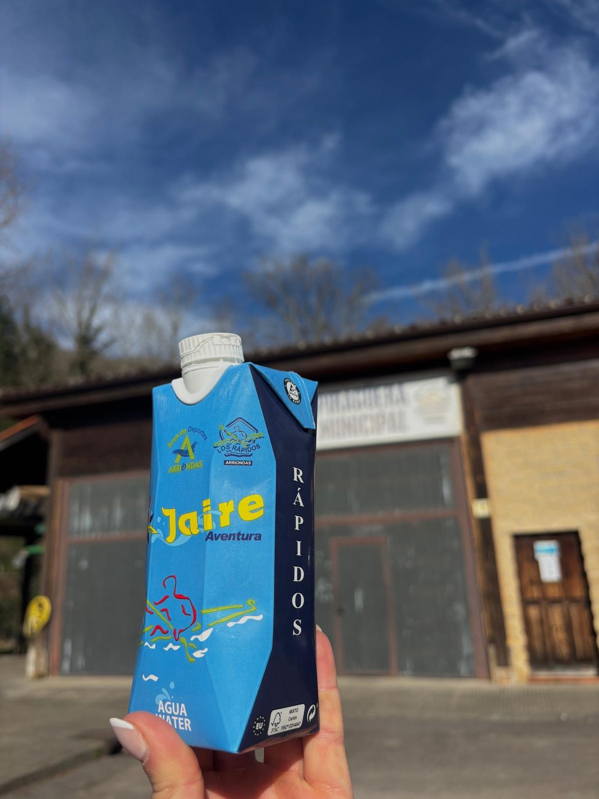 Botella personalizada de Los Rápidos.