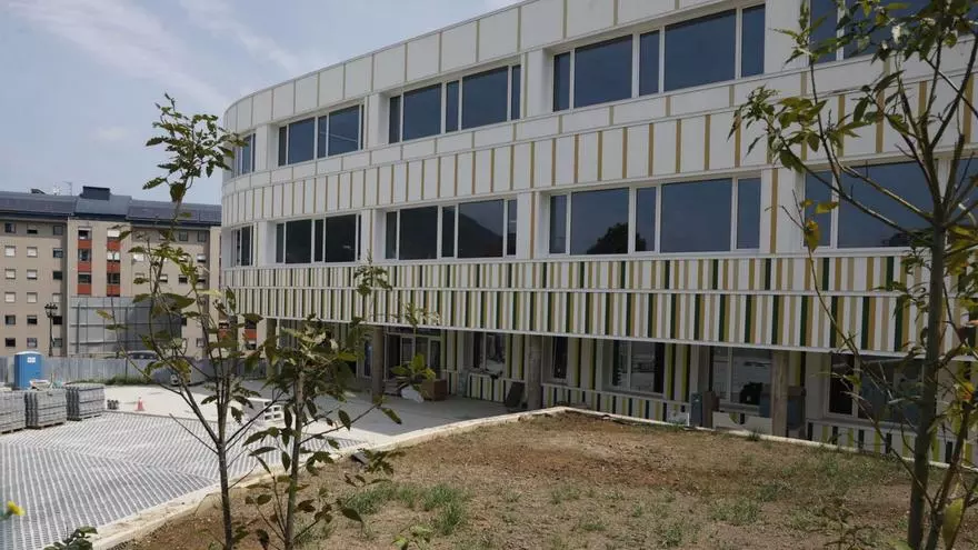 Veintinueve docentes del IES La Corredoria serán trasladados al nuevo centro