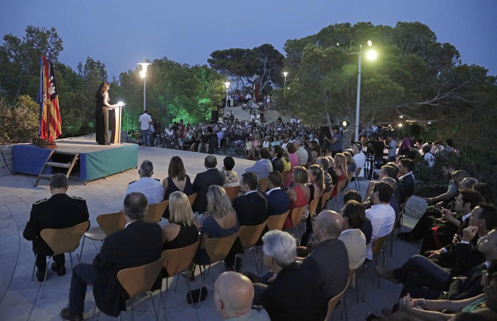 Acto institucional del Rei En Jaume, en la cruz de Santa Ponça