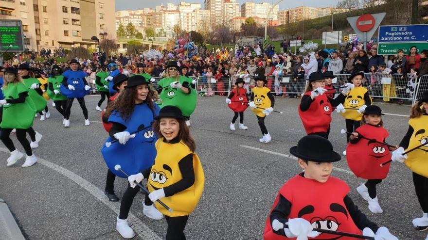 Vigo de Janeiro baila a ritmo de su carnaval