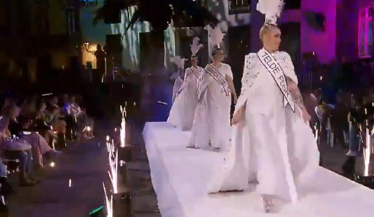 Desfile de las candidatas a Reina del Carnaval de Las Palmas de Gran Canaria.