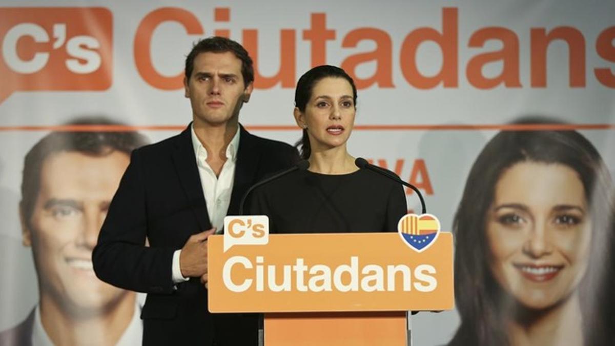 El líder de Ciutadans, Albert Rivera, y la candidata a presidenta de la Generalitat, Inés Arrimadas, este lunes.