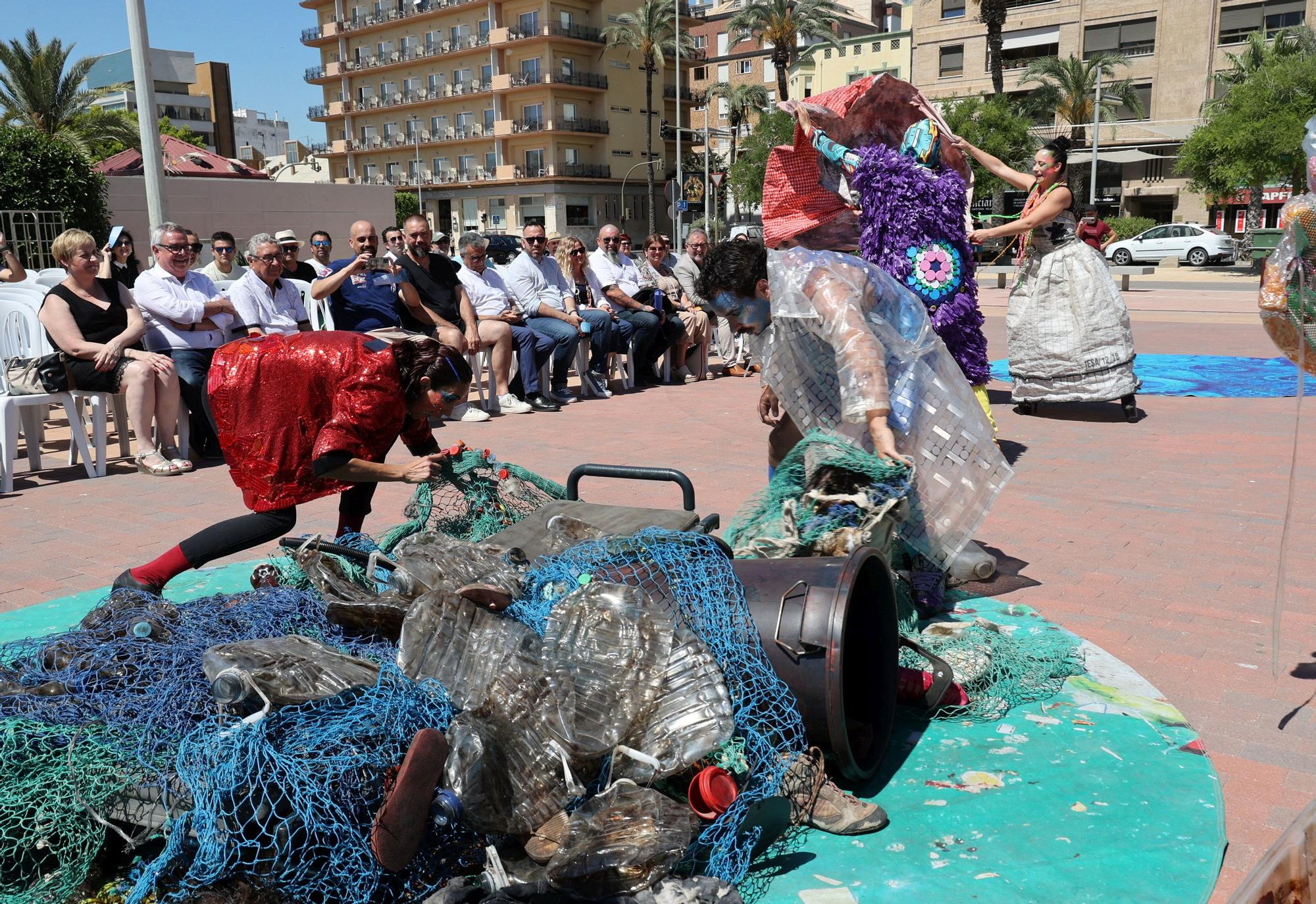 Campaña de concienciación sobre residuos marinos en el Grau