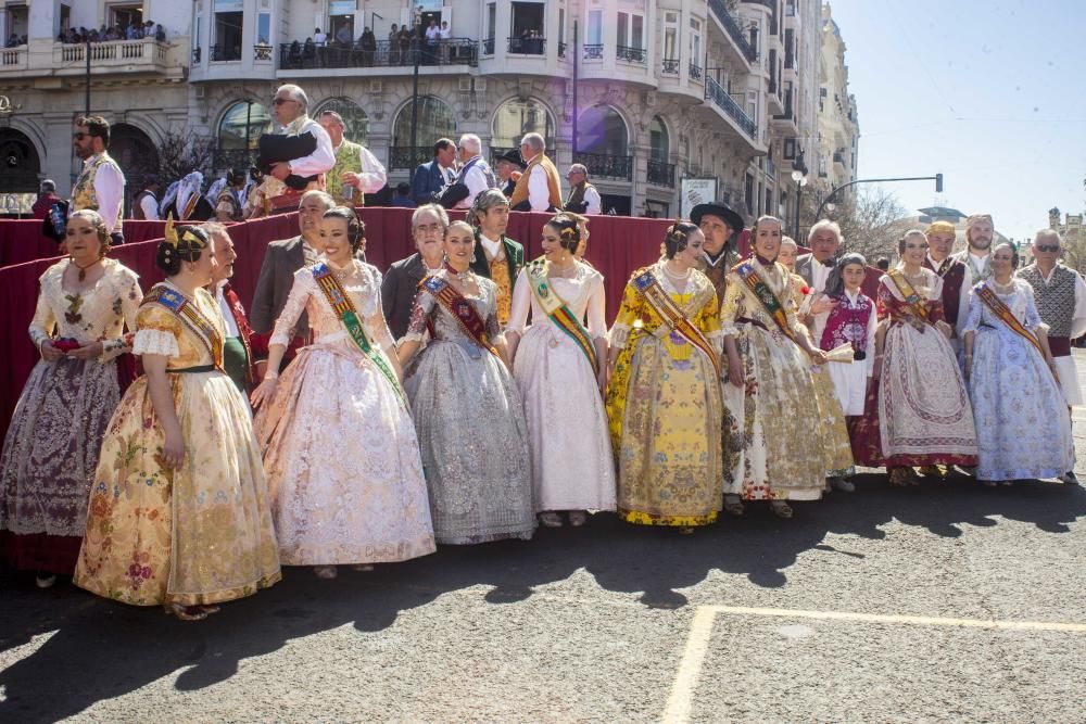 Entrega de premios a las comisiones por las fallas grandes 2019.