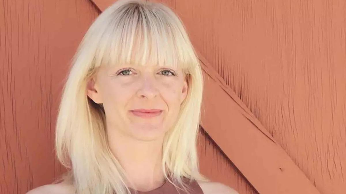 La escritora Jennifer Croft, autora de ‘La extinción de Irena Rey’.