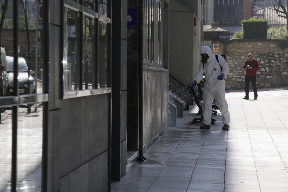 Labores de desinfección en el Santa Teresa