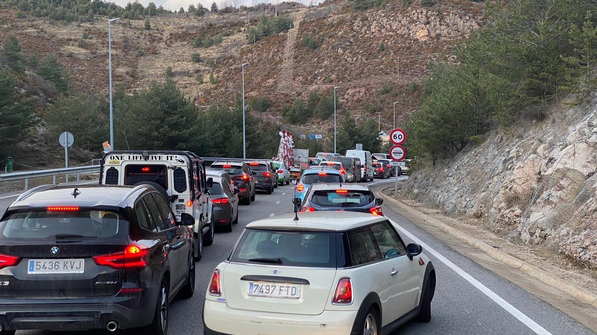 Colas en el Túnel del Cadí para acceder a la Cerdanya y para salir de ella