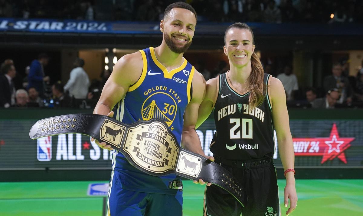 Stephen Curry y Sabrina Ionescu tras el duelo de triples que mantuvieron en Indianápolis.